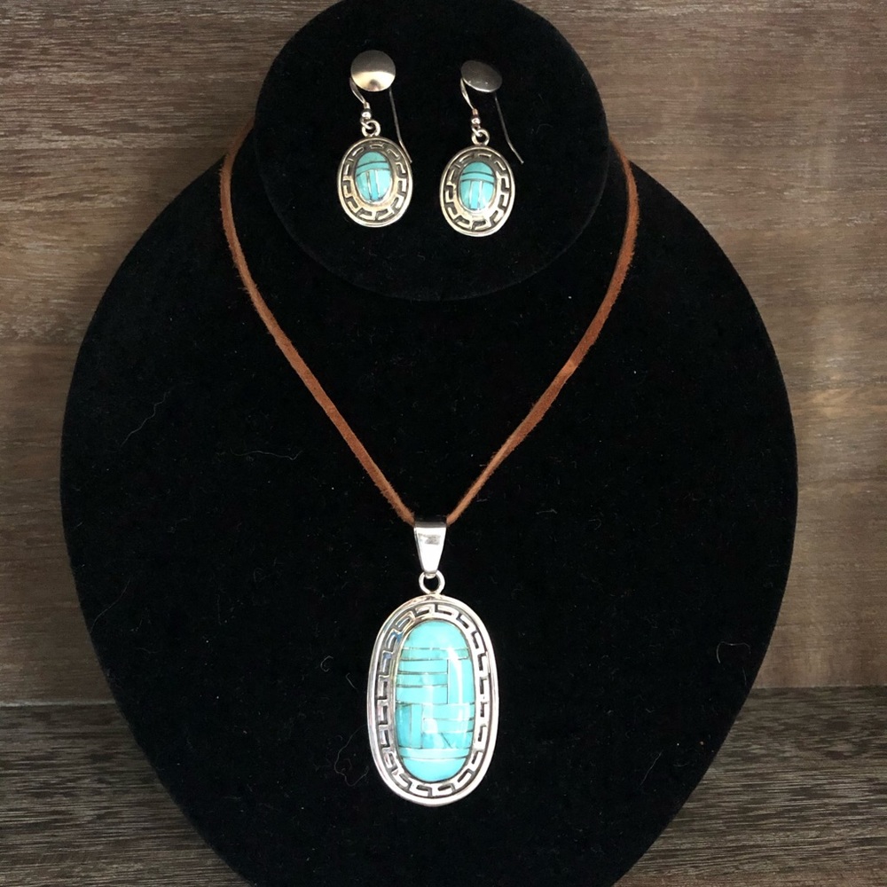 🏷Santa Fe Oval Turquoise Inlay Pendant & Earrings